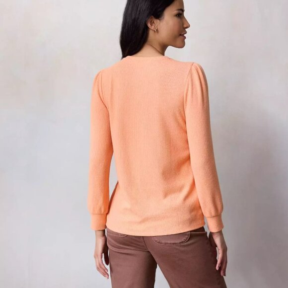 New LC Lauren Conrad High Cuff Knit Peach Top With Button Shoulder - Picture 4 of 4